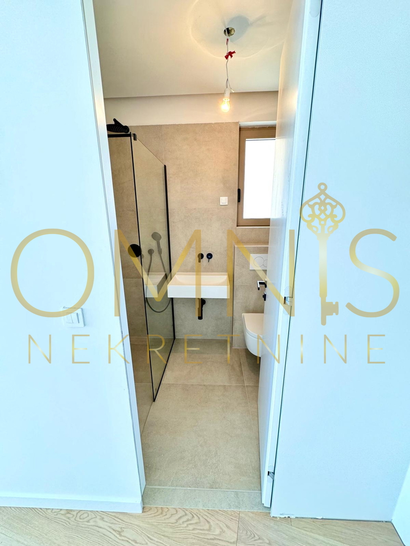 Opatija, center, penthouse z razgledom na morje, prodaja!