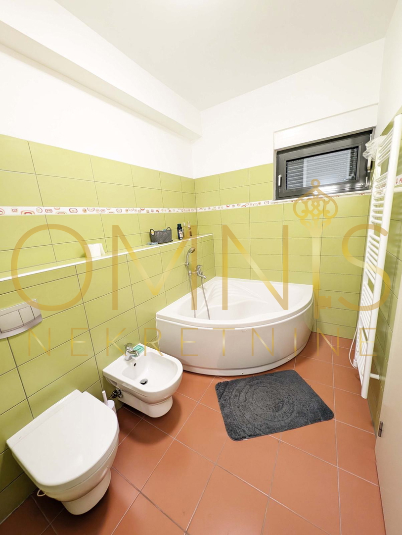 RIJEKA – CENTER: Prostoren dvonadstropni stan 159 m²