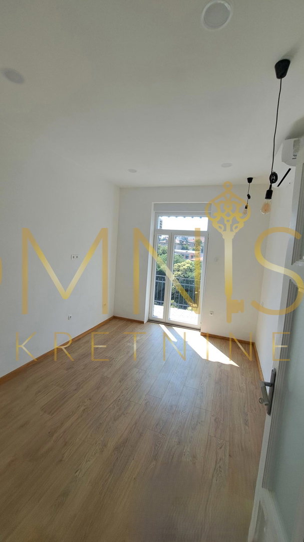 Popolnoma prenovljeno stanovanje 125 m² – dve ločeni stanovanjski enoti, Potok