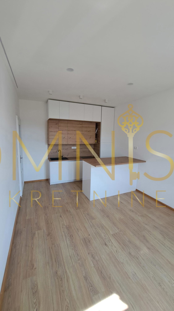 Popolnoma prenovljeno stanovanje 125 m² – dve ločeni stanovanjski enoti, Potok