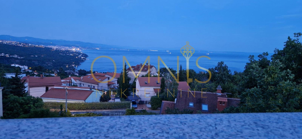 Pobri – Moderno stanovanje s čudovitim razgledom na Kvarner