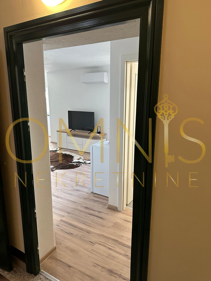 Prodaja se trisobno stanovanje v prvem vrsti ob morju – Reka, 110 m²