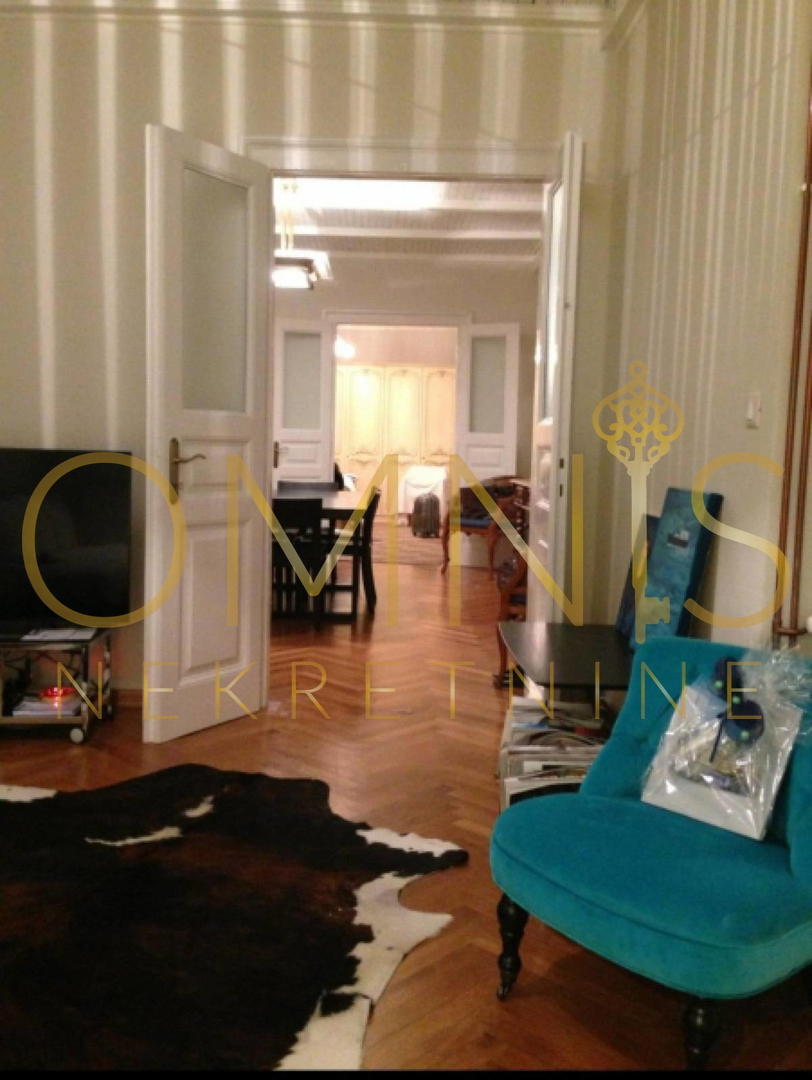 Prodaja se trisobno stanovanje v prvem vrsti ob morju – Reka, 110 m²