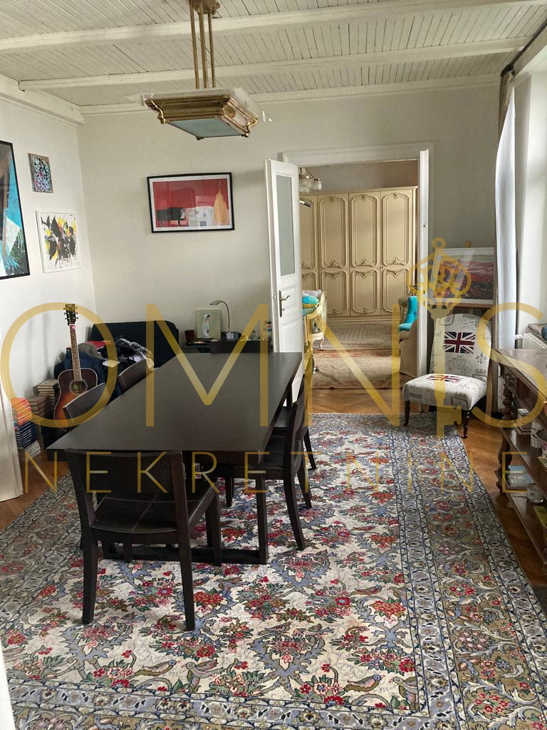 Prodaja se trisobno stanovanje v prvem vrsti ob morju – Reka, 110 m²