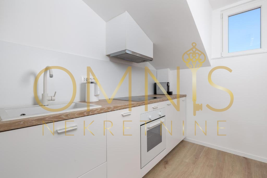 Opatija, center, 3S+DB, 85 m2, prodaja!