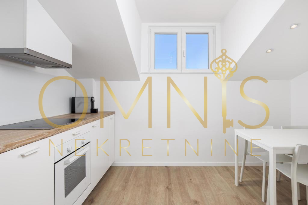 Opatija, center, 3S+DB, 85 m2, prodaja!