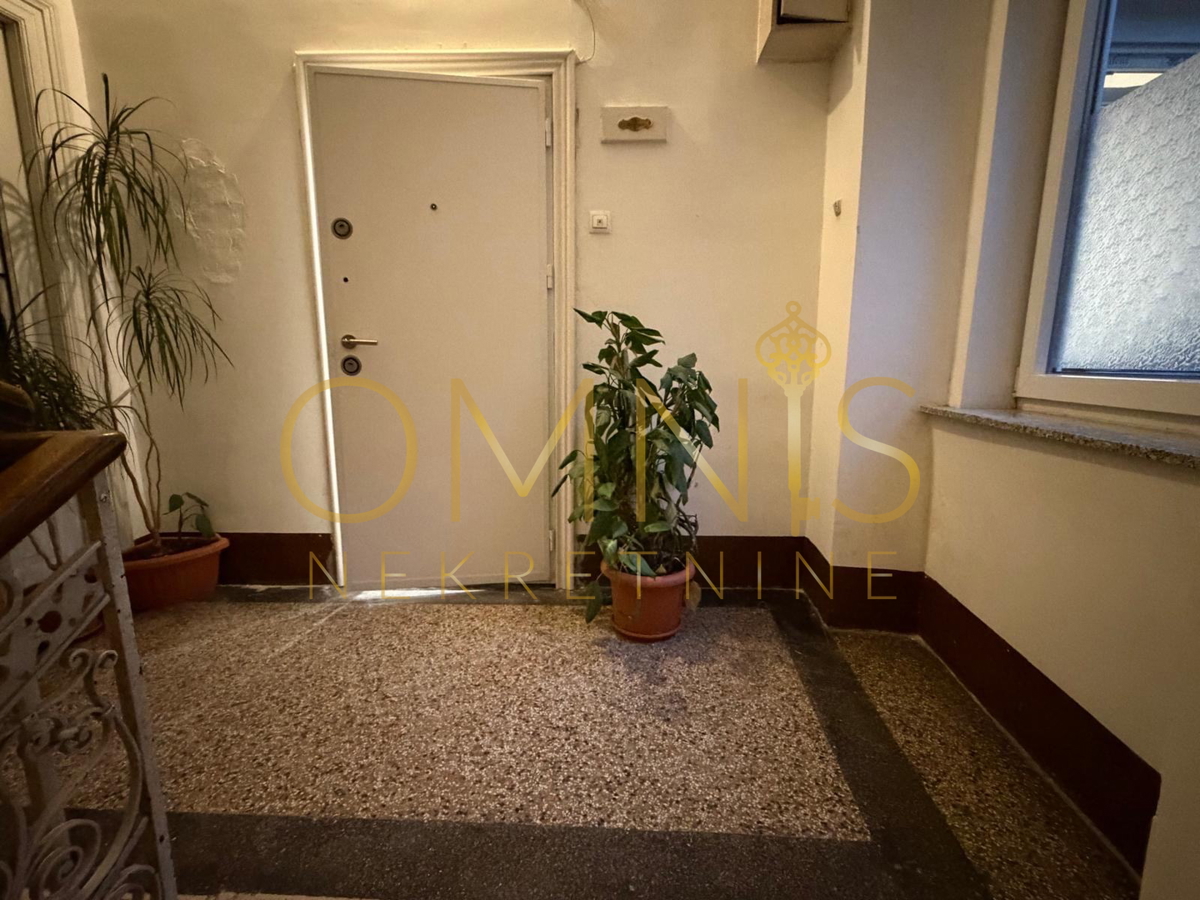 Moderen in prostoren stanovanje v središču Reke