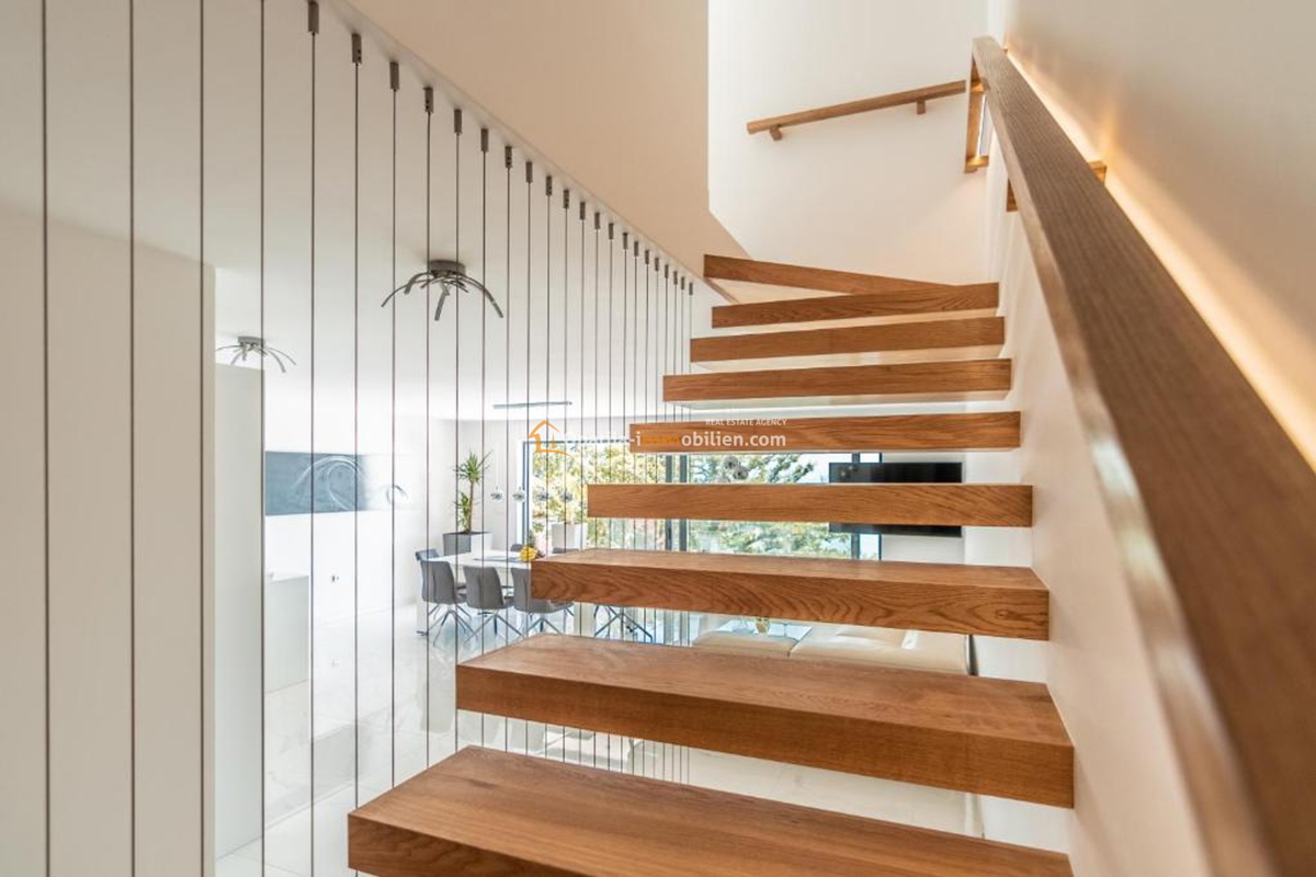 APARTMA Z BAZENOM-OPATIJSKA RIVIERA