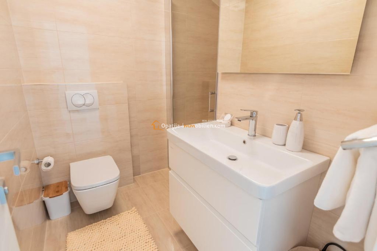 APARTMA Z BAZENOM-OPATIJSKA RIVIERA