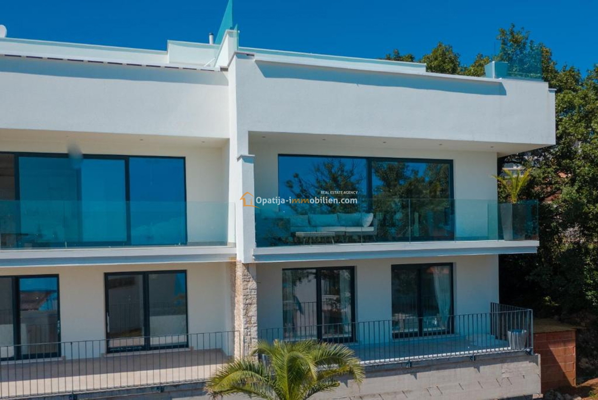 APARTMA Z BAZENOM-OPATIJSKA RIVIERA