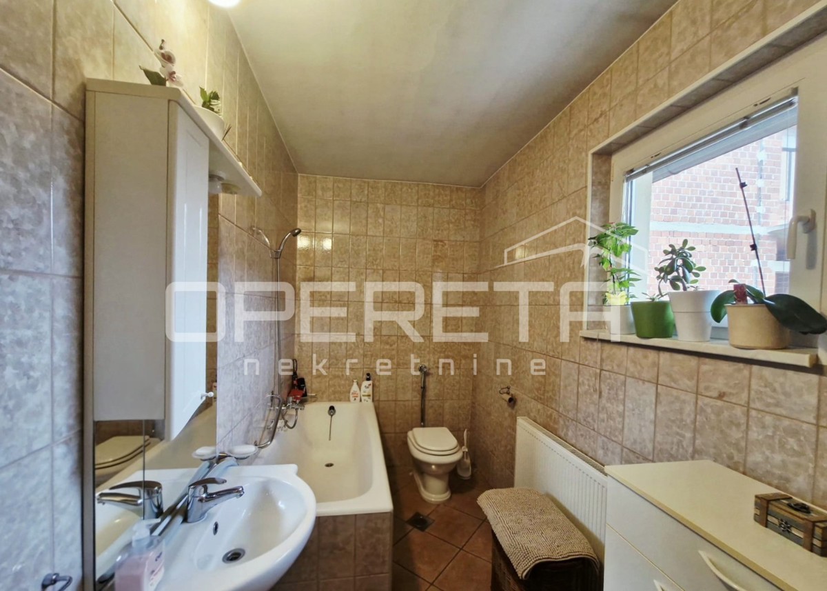 Prodaja, Hiša, Brdovec, Ilije Gregorića, Samostojeća, 218m2