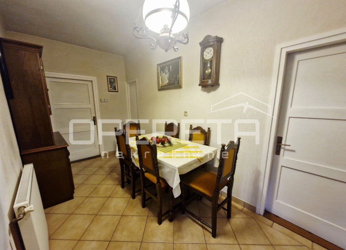 Prodaja, Hiša, Brdovec, Ilije Gregorića, Samostojeća, 218m2