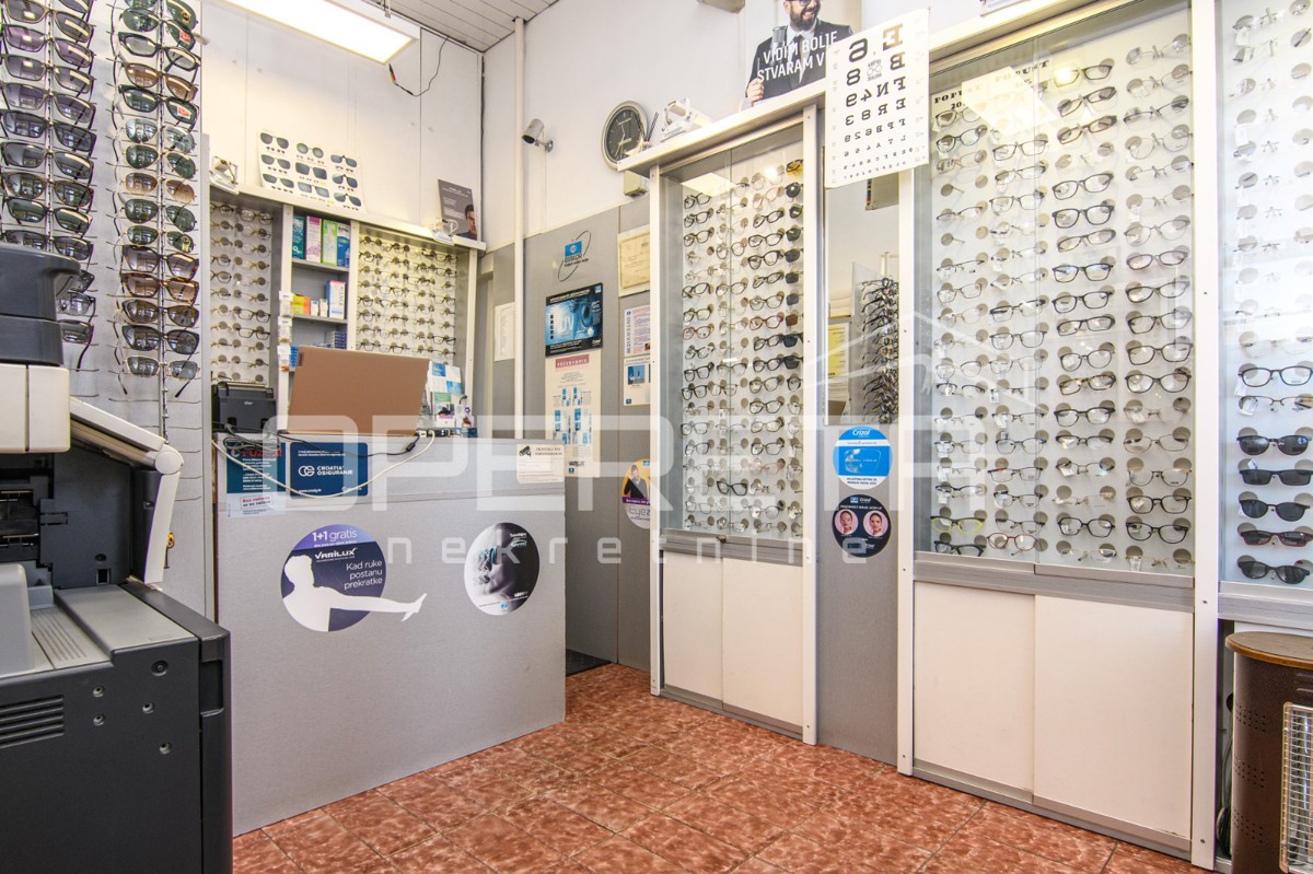 Prodaja, Ulični lokal, Volovčica, Trg Stjepana Konzula, 57m2