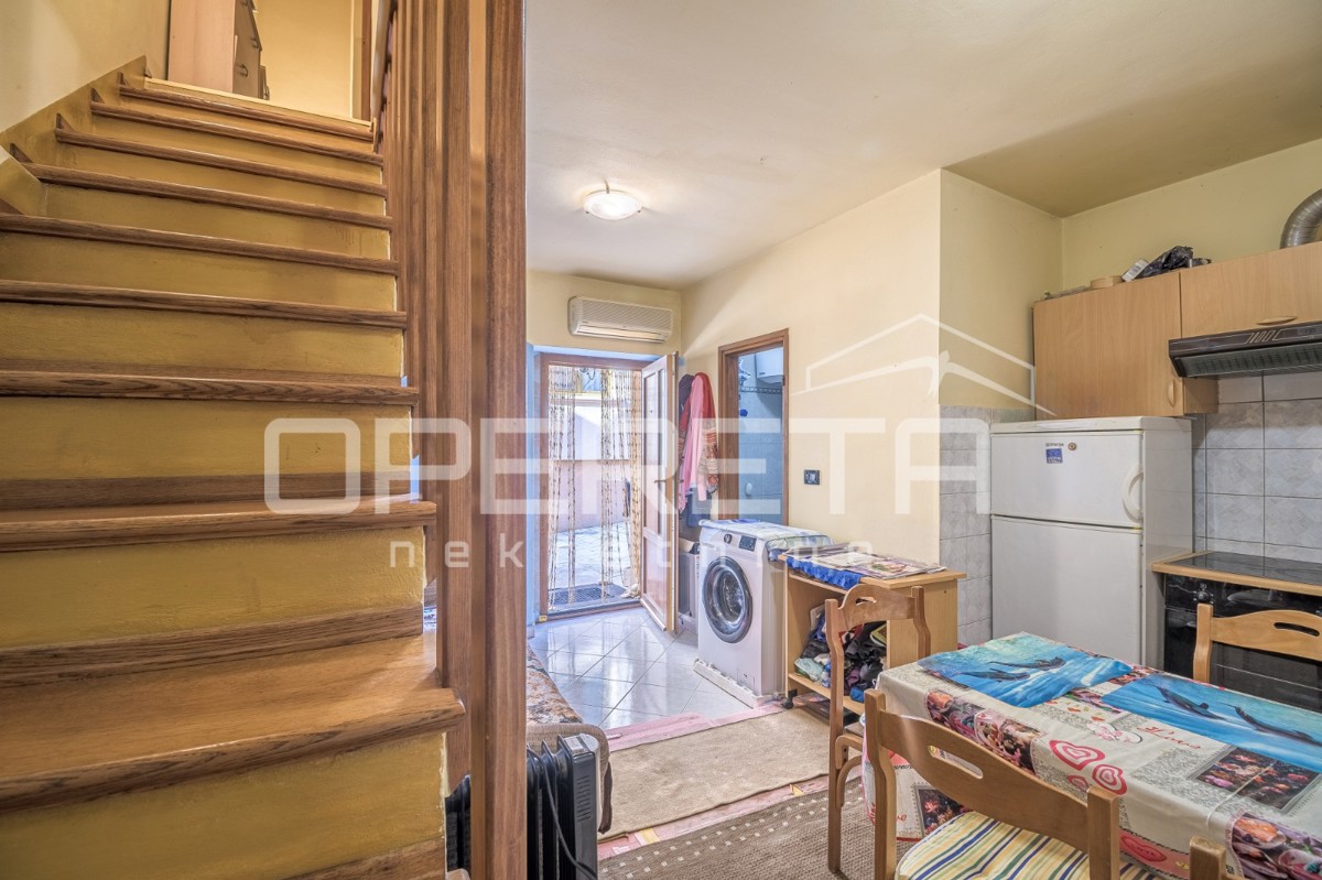 Istra, Medulin, PRILOŽNOST! Hiša v središču Medulina