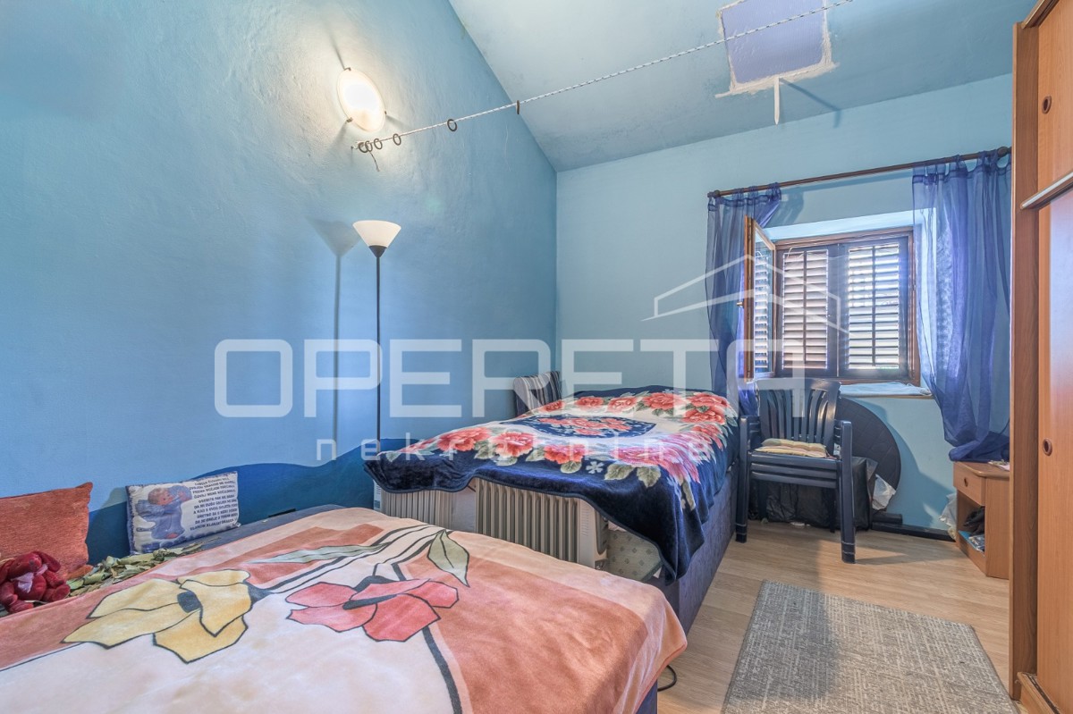 Istra, Medulin, PRILOŽNOST! Hiša v središču Medulina