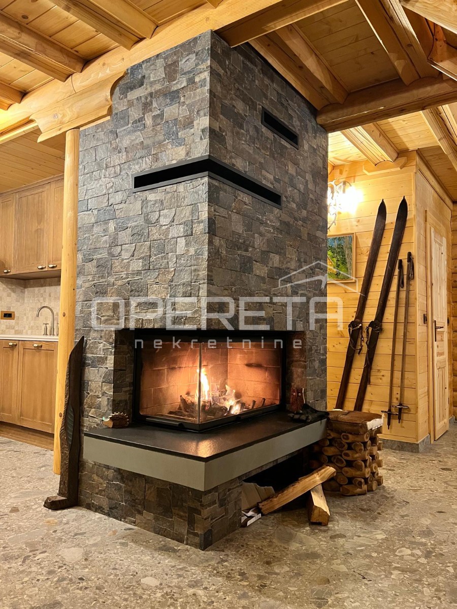 PRODAJA, GORSKI KOTAR, MRKOPALJ, PLANINSKA HIŠA.