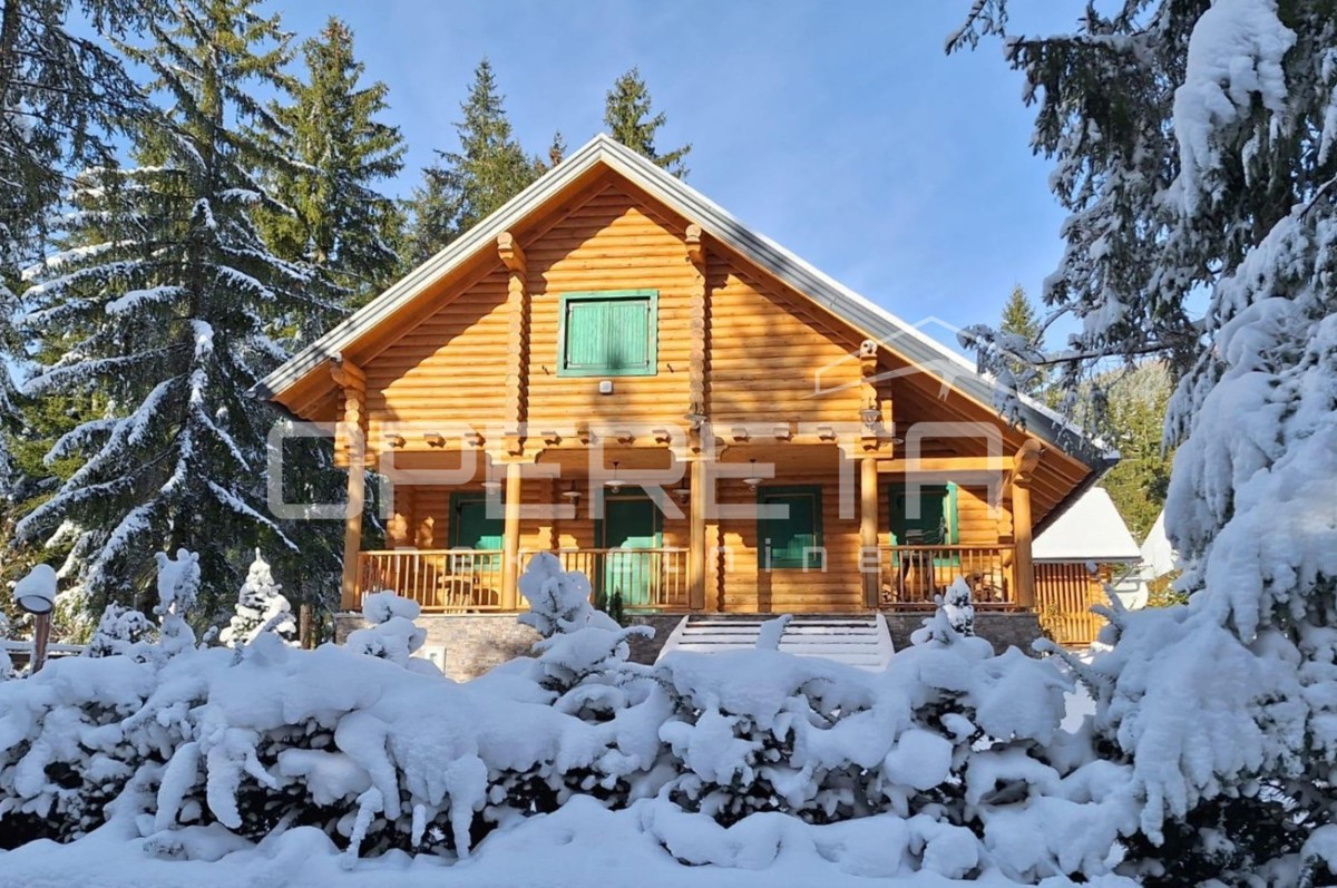 PRODAJA, GORSKI KOTAR, MRKOPALJ, PLANINSKA HIŠA.