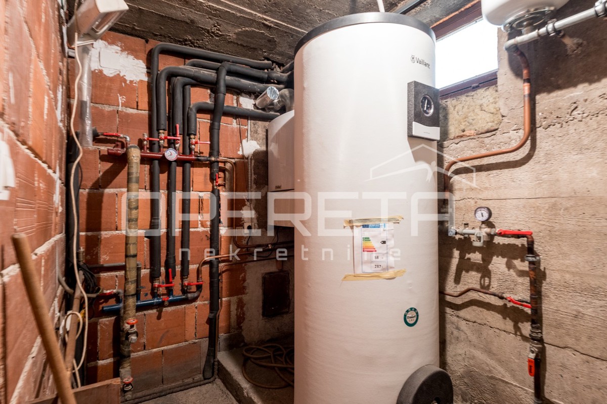 Prodaja, Hiša, Rudeš, Vivodinska, Polugrađena, 230m2