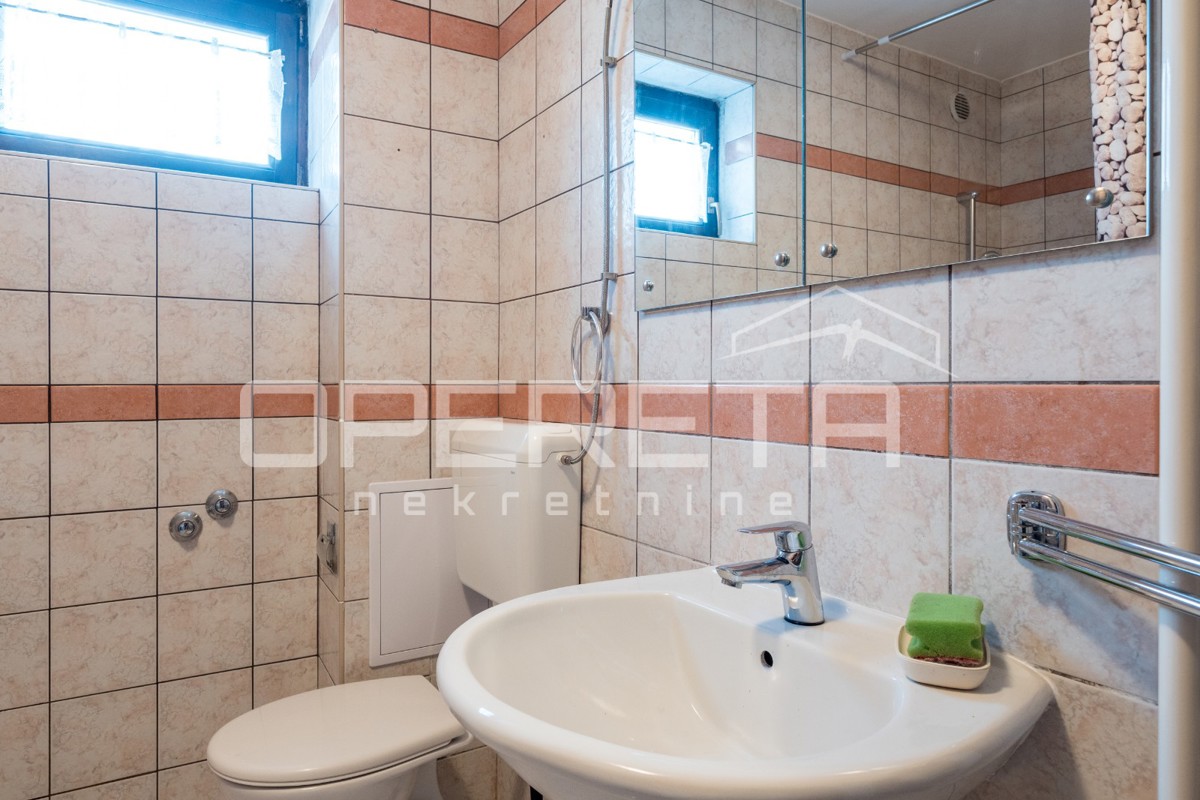 Prodaja, Hiša, Rudeš, Vivodinska, Polugrađena, 230m2