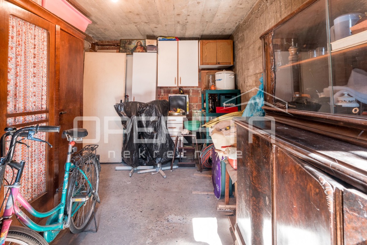 Prodaja, Hiša, Rudeš, Vivodinska, Polugrađena, 230m2