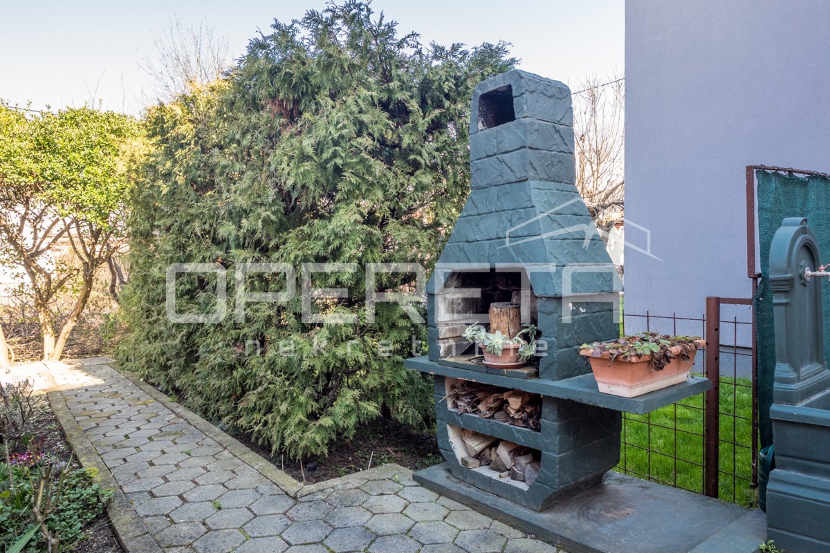 Prodaja, Hiša, Rudeš, Vivodinska, Polugrađena, 230m2