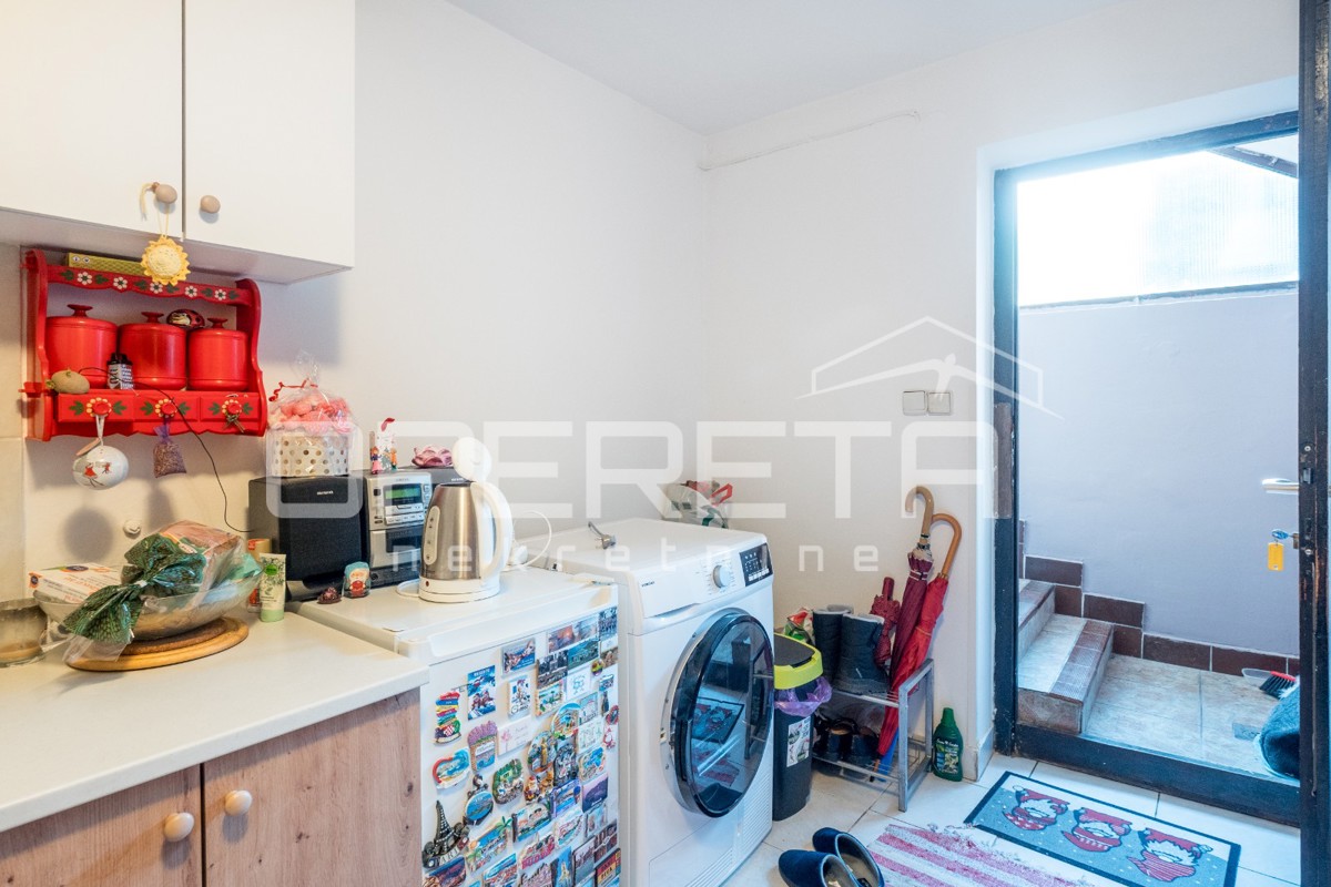 Prodaja, Hiša, Rudeš, Vivodinska, Polugrađena, 230m2