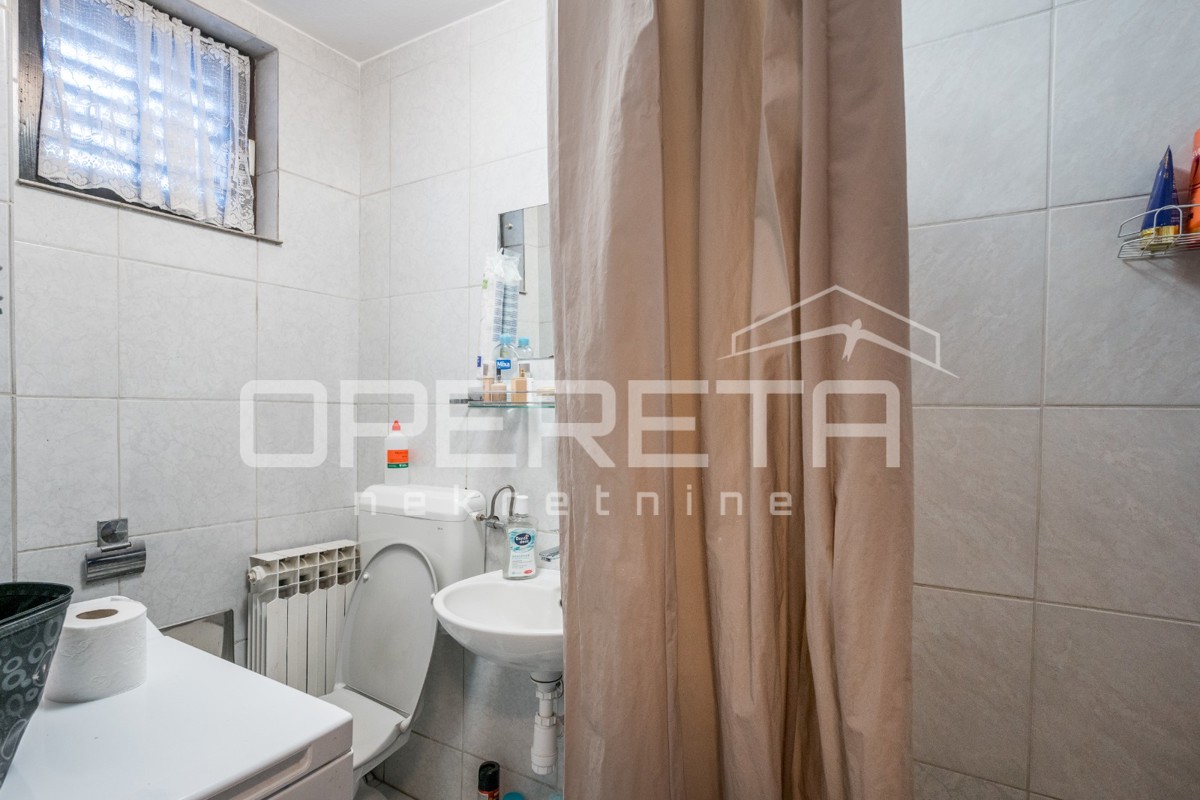 Prodaja, Hiša, Rudeš, Vivodinska, Polugrađena, 230m2