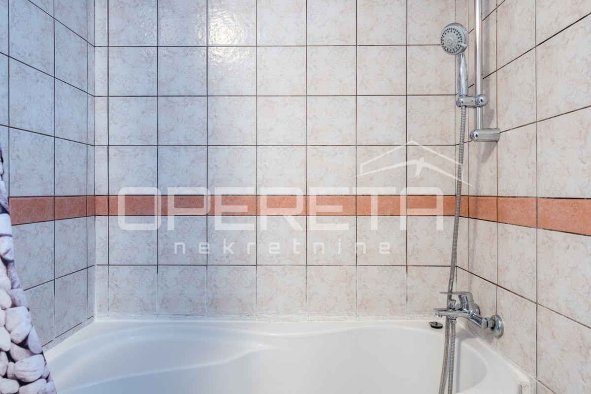 Prodaja, Hiša, Rudeš, Vivodinska, Polugrađena, 230m2