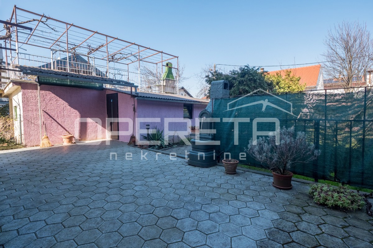 Prodaja, Hiša, Rudeš, Vivodinska, Polugrađena, 230m2