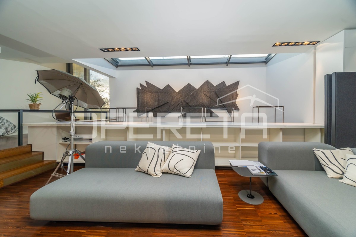 Prodaja, Ured, Centar, Centar, 602m2