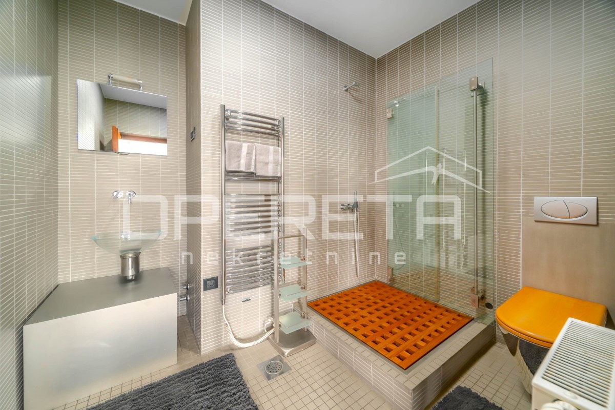 Prodaja, Ured, Centar, Centar, 602m2