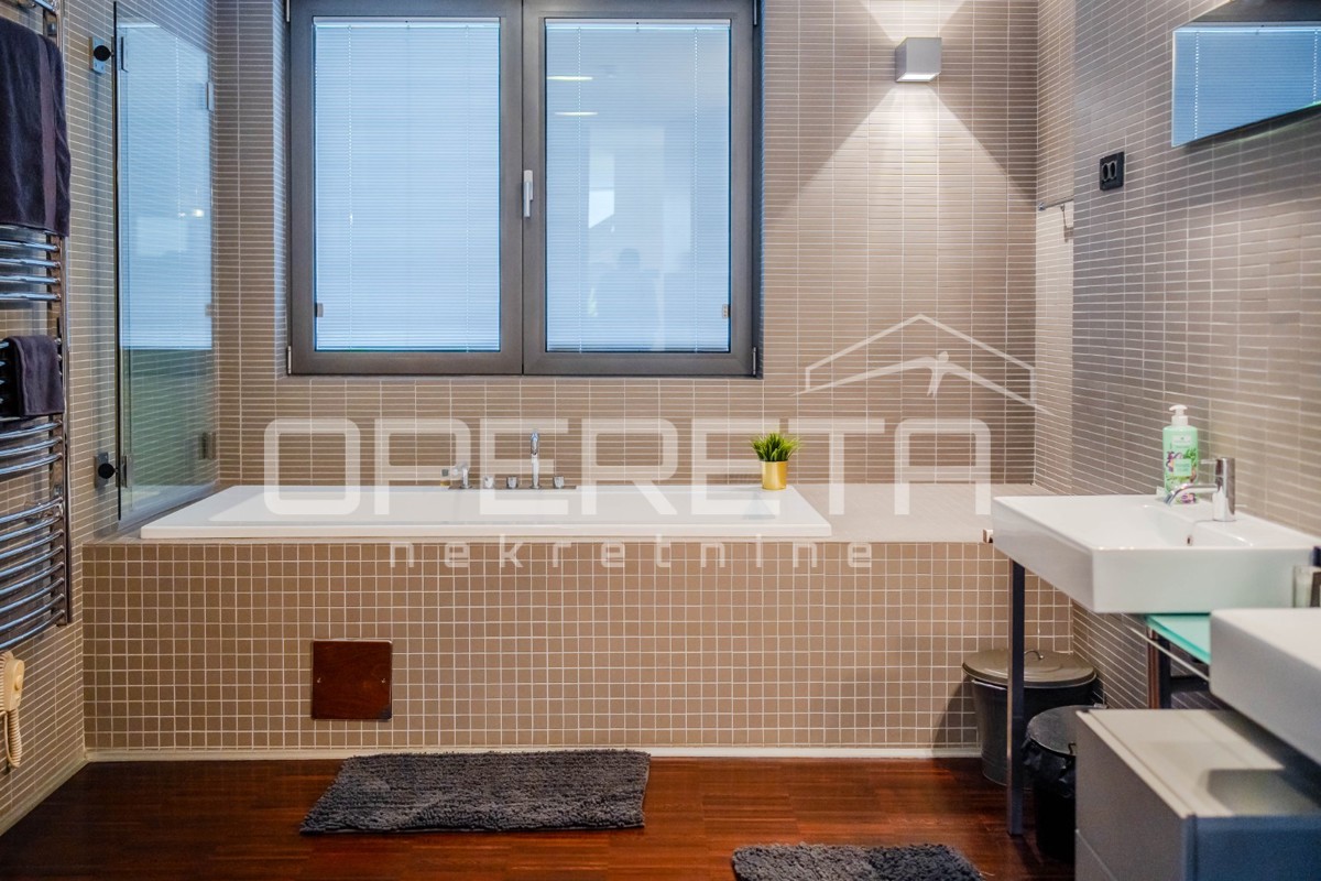 Prodaja, Ured, Centar, Centar, 602m2