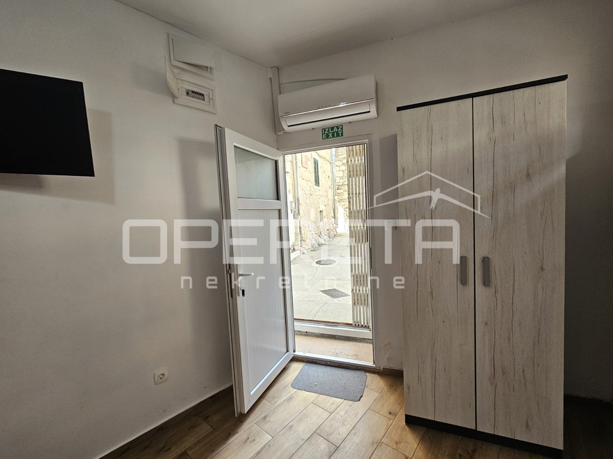 Vela Varoš, center Splita – Poslovni prostor s turističnim potencialom