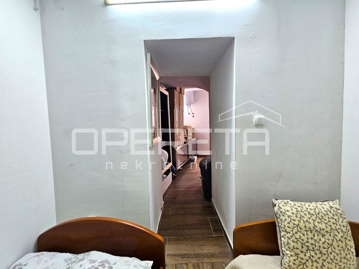 Vela Varoš, center Splita – Poslovni prostor s turističnim potencialom