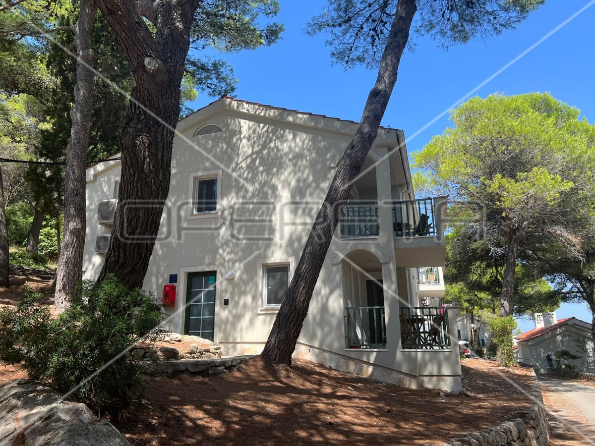 KUKLJICA, OTOK UGLJAN (BLIZU ZADRA), na novo prenovljeni apartmaji