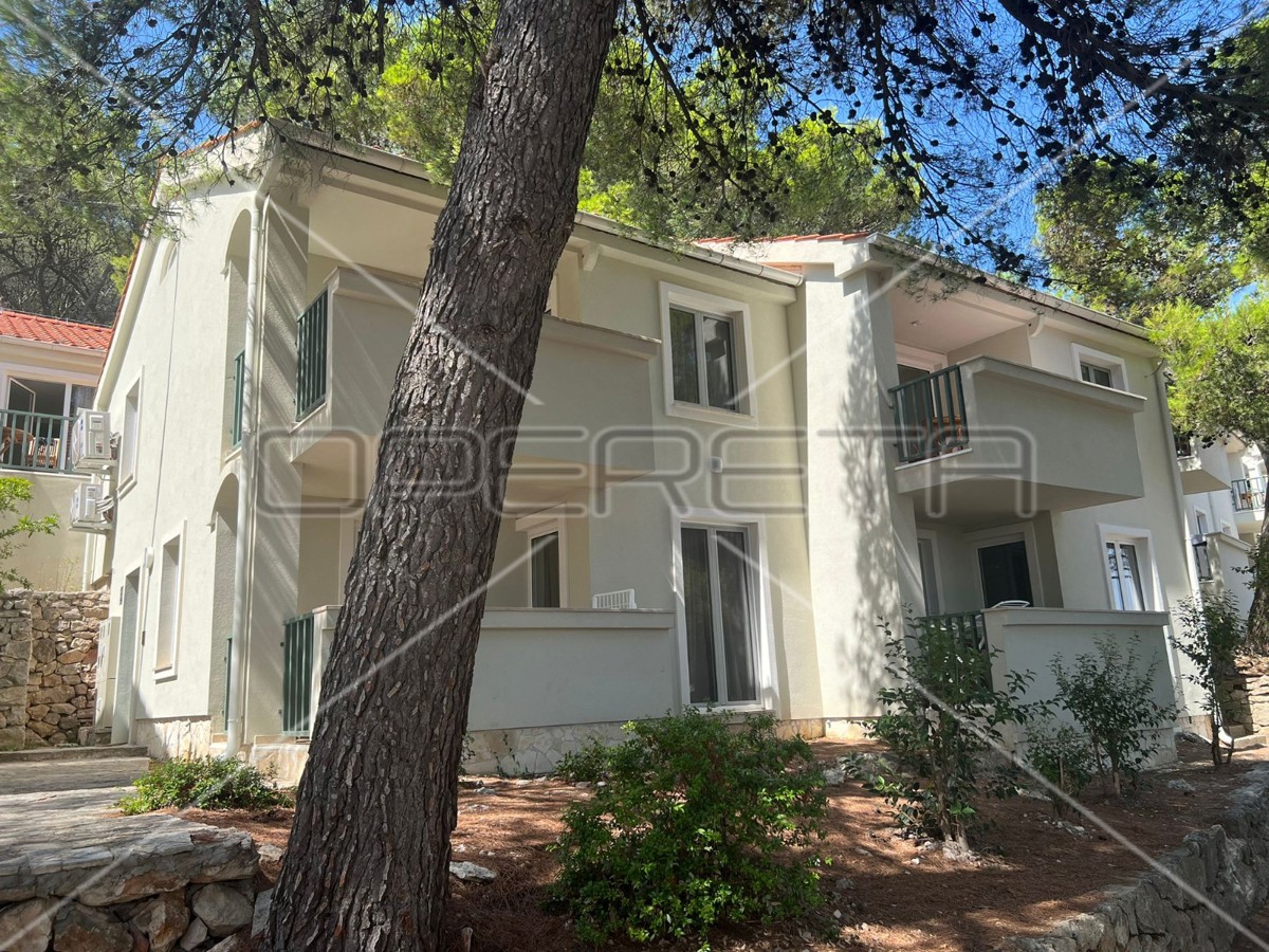 KUKLJICA, OTOK UGLJAN (BLIZU ZADRA), na novo prenovljeni apartmaji