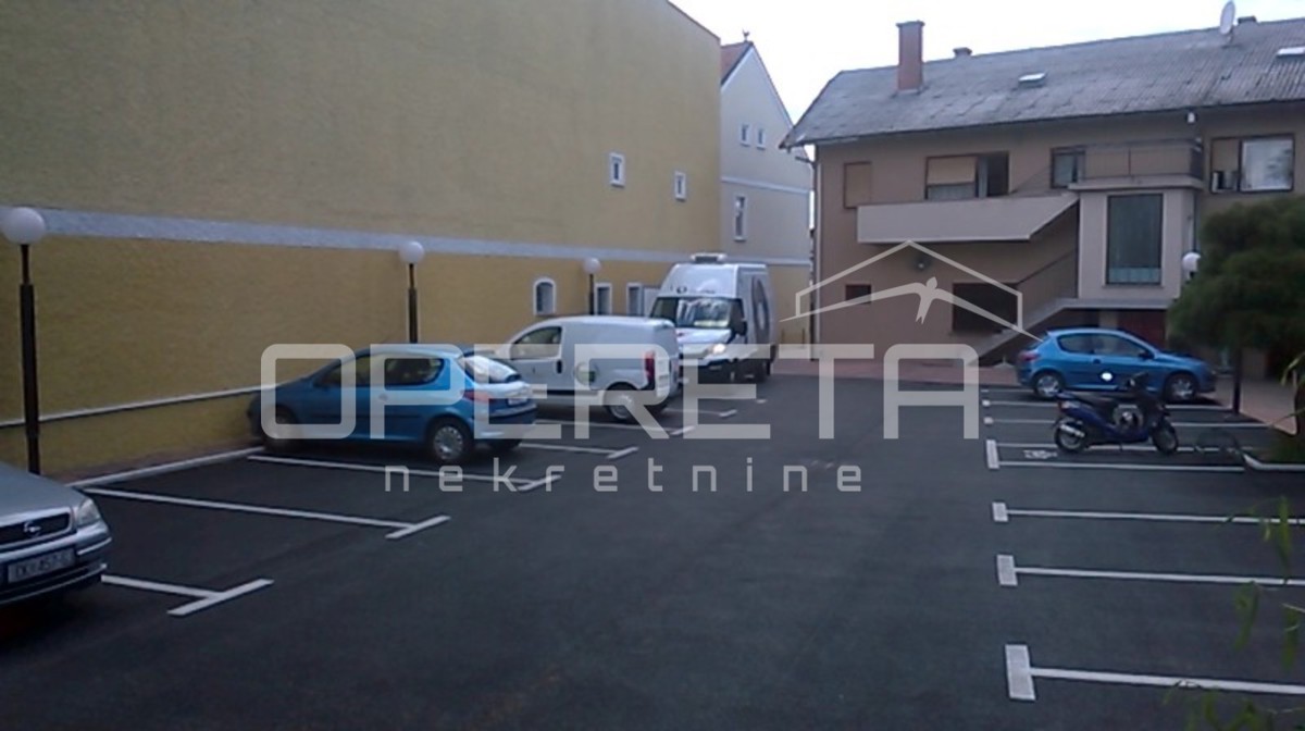 Prodaja, Poslovna zgrada, Mursko Središće, Trg bana Josipa Jelačića, Mursko Središće, 1538m2