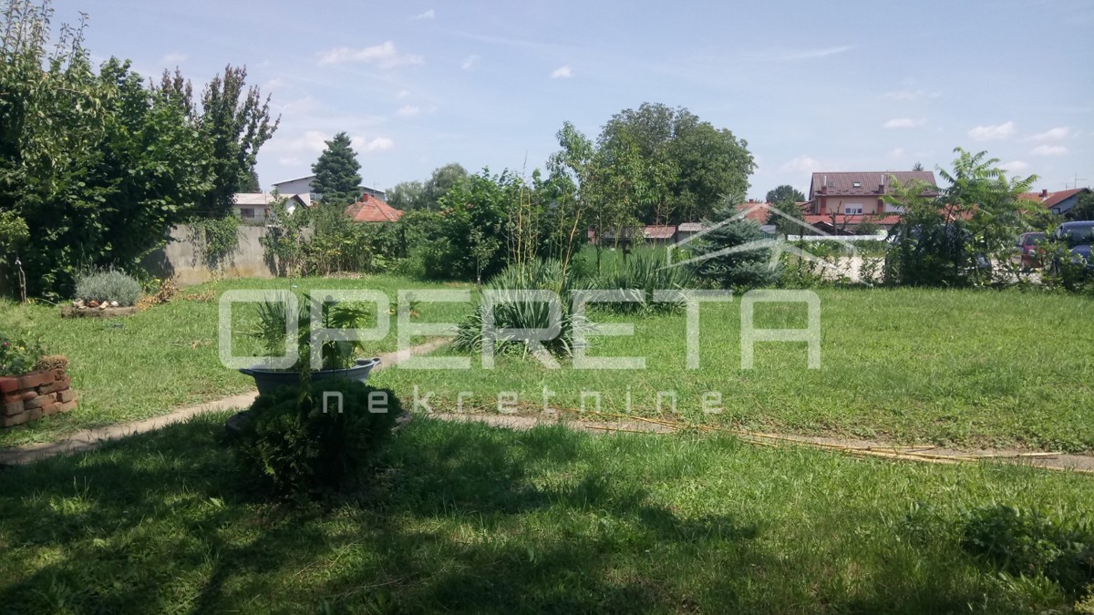 Prodaja, Poslovna zgrada, Mursko Središće, Trg bana Josipa Jelačića, Mursko Središće, 1538m2