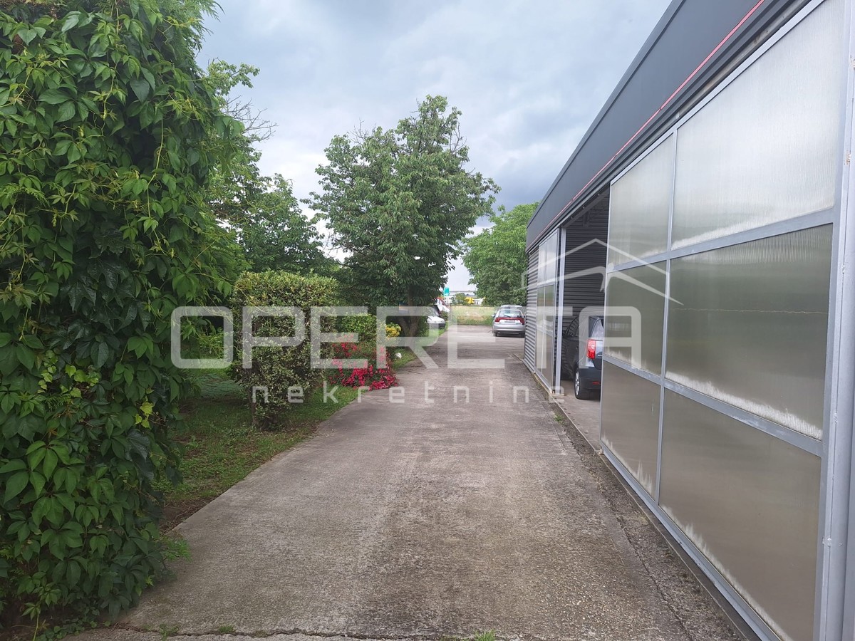 Prodaja, Poslovna zgrada, Demerje, Travarsko, 760m2