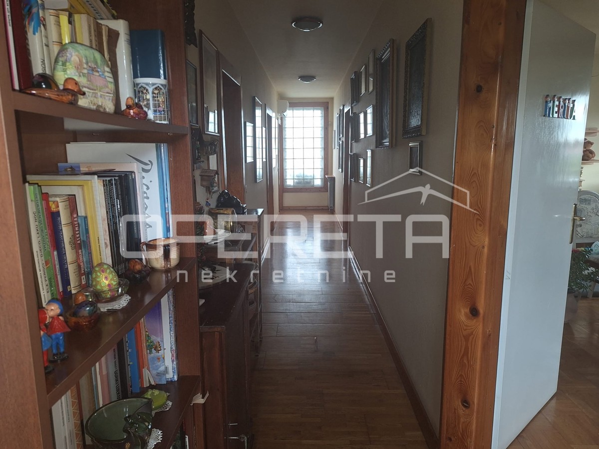 Prodaja, Poslovna zgrada, Demerje, Travarsko, 760m2