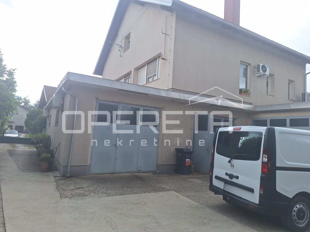 Prodaja, Poslovna zgrada, Demerje, Travarsko, 760m2