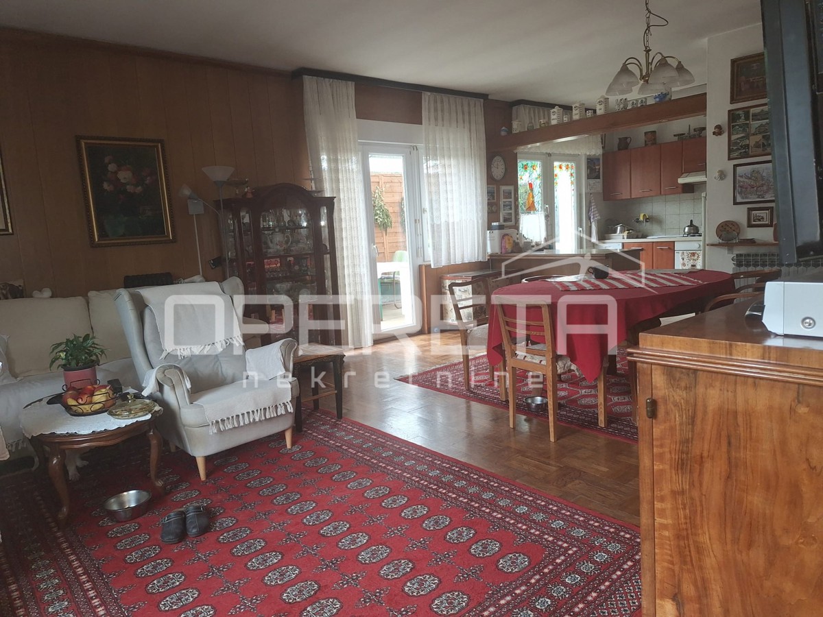 Prodaja, Poslovna zgrada, Demerje, Travarsko, 760m2