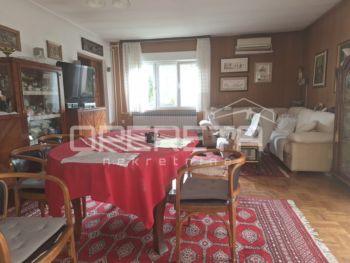 Prodaja, Poslovna zgrada, Demerje, Travarsko, 760m2