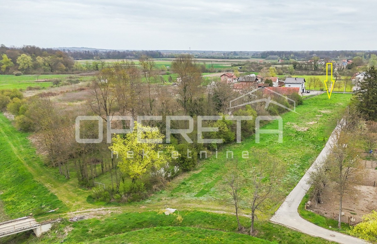 Matije Gupca , Črnec Rugvički, 607,00 m2, 85.000,00 EUR