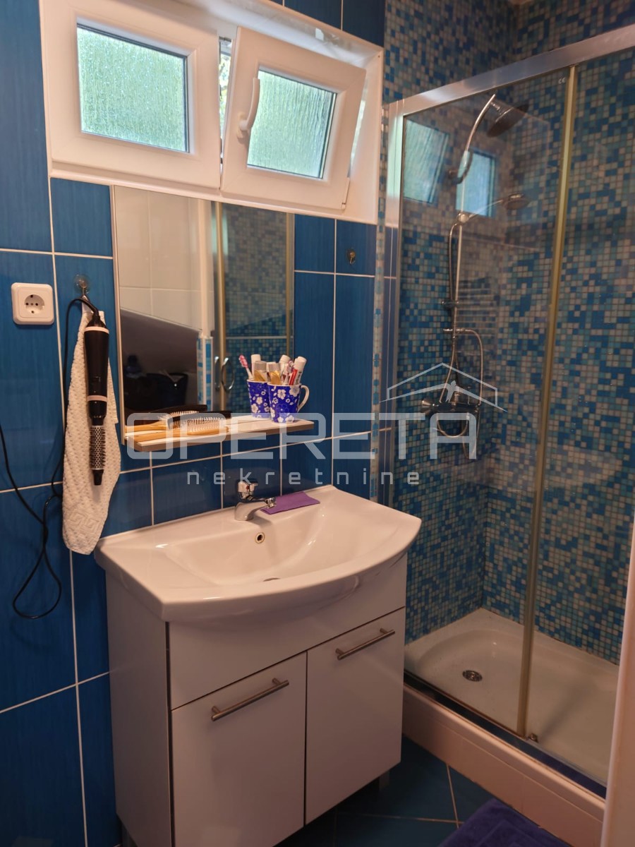 Prodaja, Hiša, Vrapče, Vrapčanska ulica, Samostojeća, 250m2