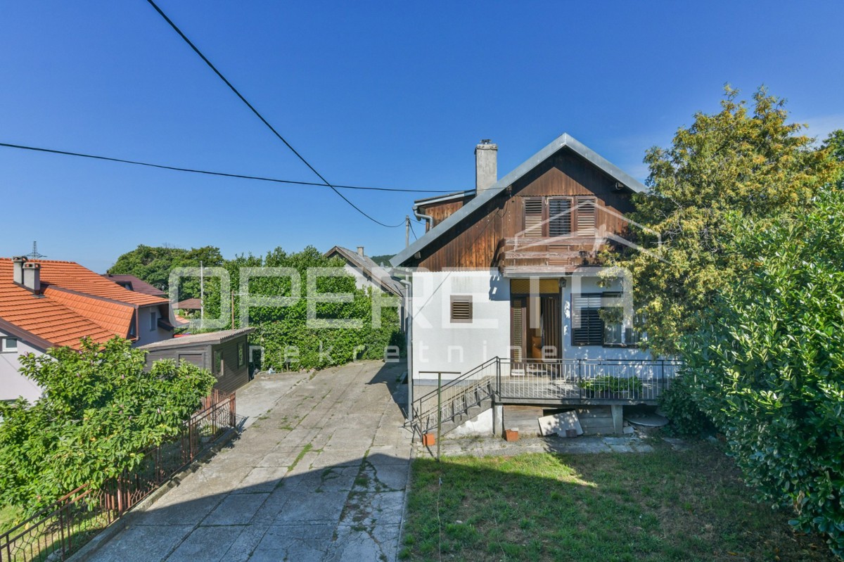 PRODAJA, REMETE, REMETSKI KAMENJAK, 2 SAMOSTOJEČE HIŠE NA PARCELI OD 1440m2.