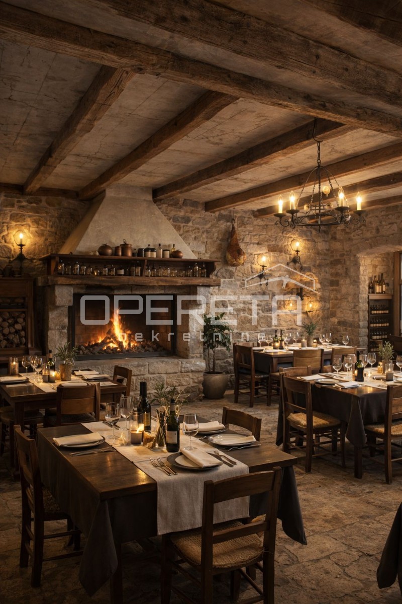 Buje, Kaštel - posestvo 1909 m2 z gostinsko namembnostjo in nastanitvijo