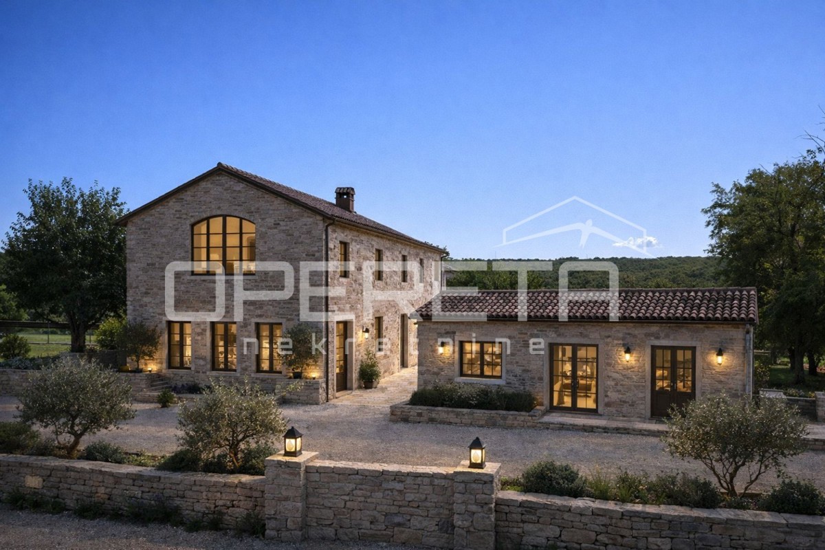 Buje, Kaštel - posestvo 1909 m2 z gostinsko namembnostjo in nastanitvijo