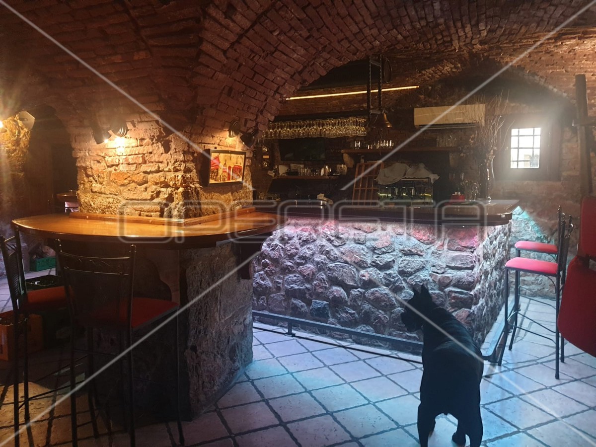 Prodaja, Ulični lokal, Senj, Obala dr Franje Tuđmana, 219m2