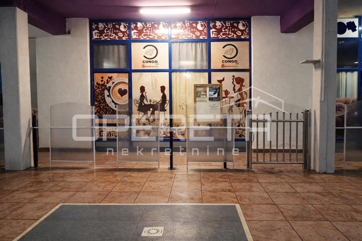 Poslovni prostor s teraso in skladiščem, tržnica in center Oroslavja